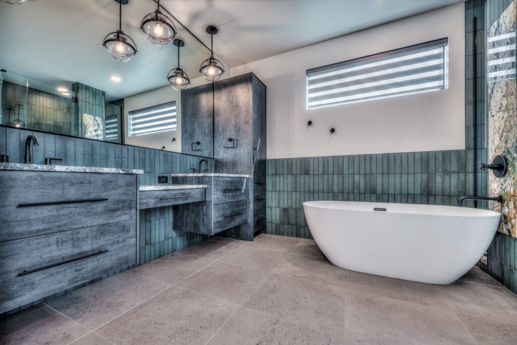 Teal bath